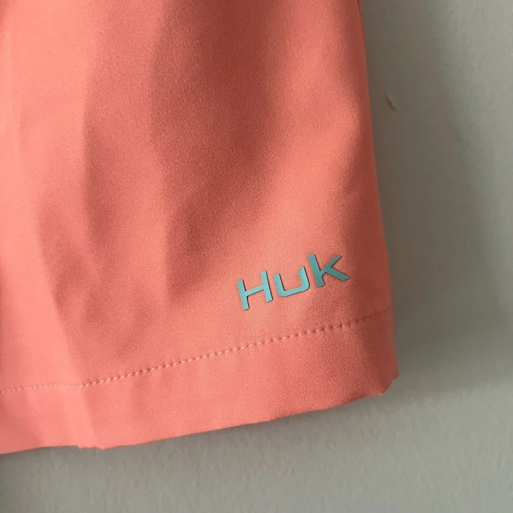 Huk Performance Fishing Shorts Coral with Liner | Size S